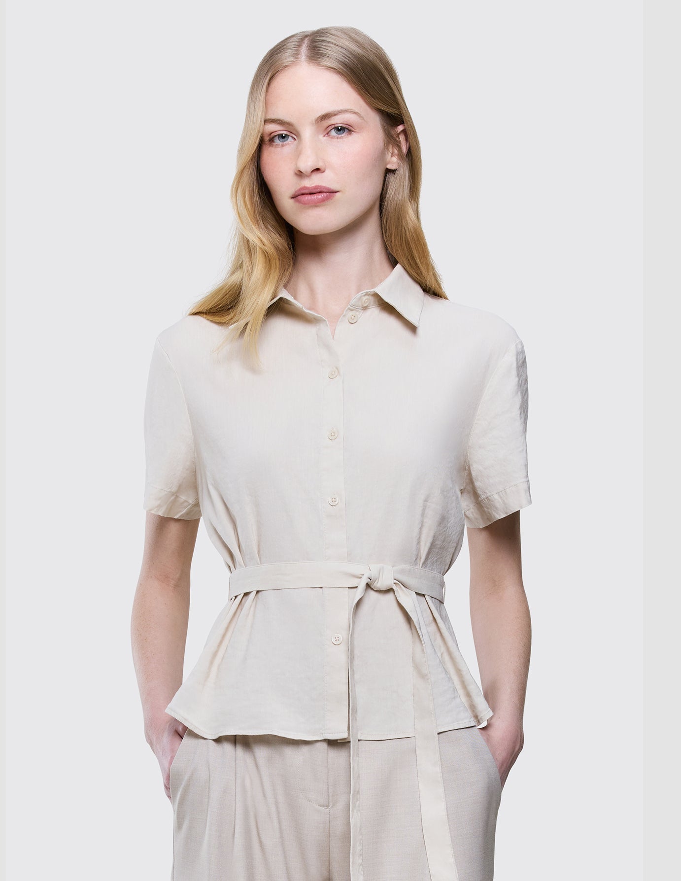 Women's Linen Shirt Short Sleeved Sandy Beige